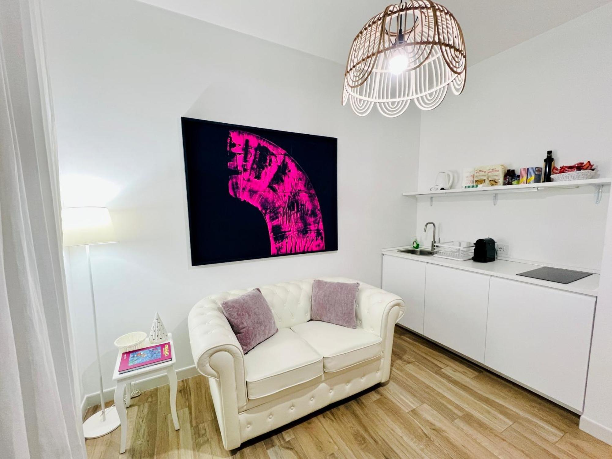 Bellhome 3 - Elegante Appartamento Nel Centro Di باري المظهر الخارجي الصورة