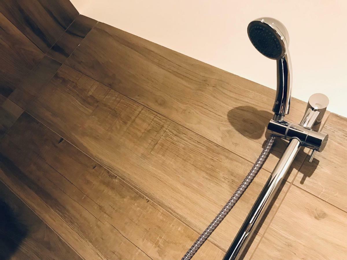 Bellhome 3 - Elegante Appartamento Nel Centro Di باري المظهر الخارجي الصورة