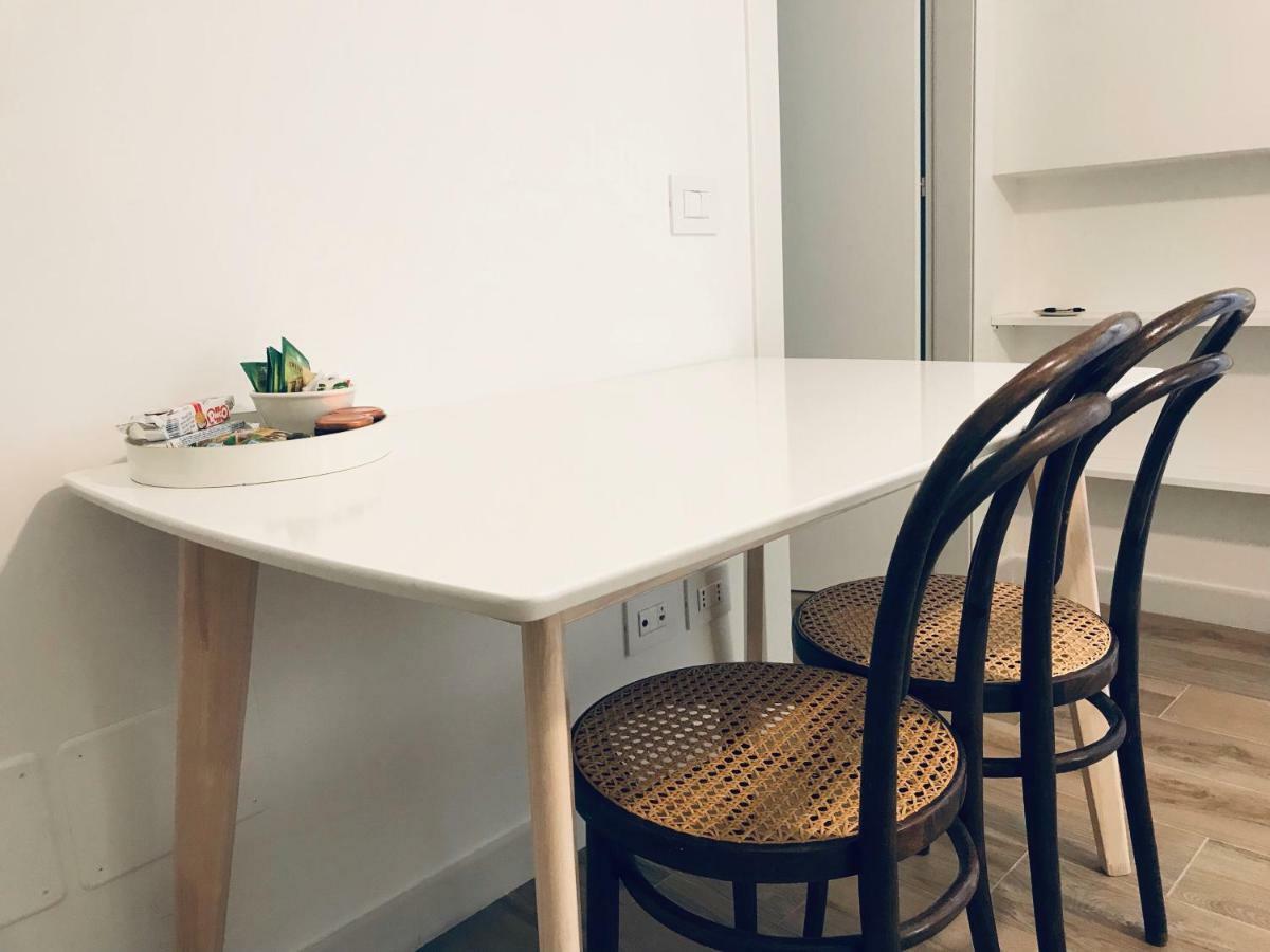 Bellhome 3 - Elegante Appartamento Nel Centro Di باري المظهر الخارجي الصورة